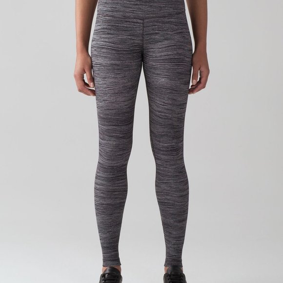 SOLD Lululemon Wunder Under 7/8 Tight - Size 8 - Picture 6 of 7